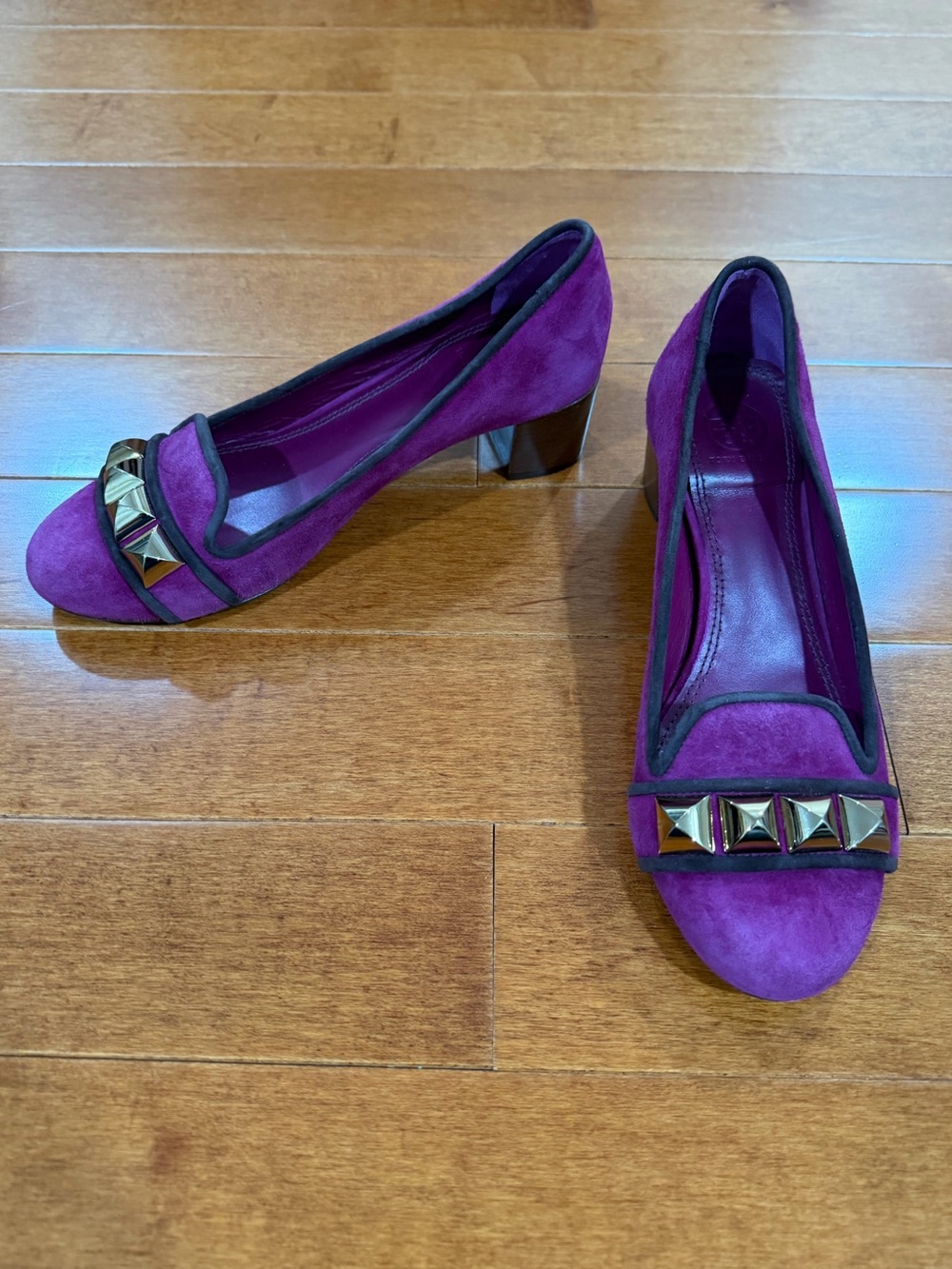 Tory Burch Purple Suede w Gold Stud Details Slip On Pumps Heels Shoes Sz. 8.5